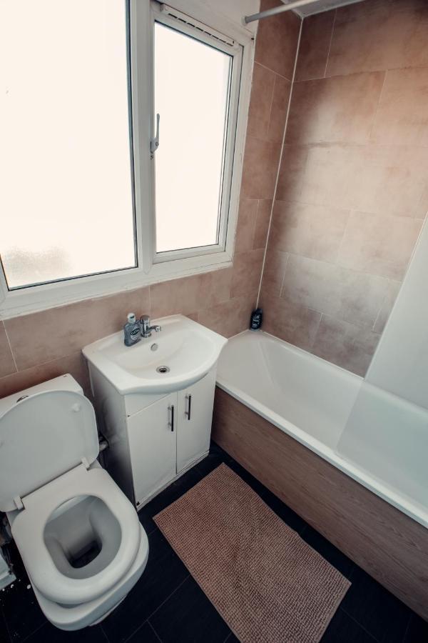 Comfy Home-Wood Green London Ngoại thất bức ảnh